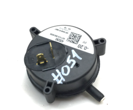 York Luxair 9371VO-BS-0030 Furnace Air Pressure Switch 405290 -0.20 PF u... - $23.00