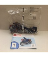 New Official LEGO Marvel Captain America and Motor Cycle Set - $317.31 MXN