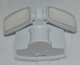 GoodEarth Lighting SE1294WHG02LF7G Motion Activated Security Light image 2