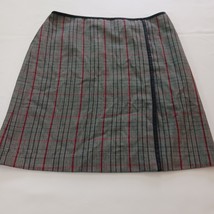 George Side Zipper Ladies Women&#39;s Gray Skirt Size 14 Measured Waist 34 - $9.00