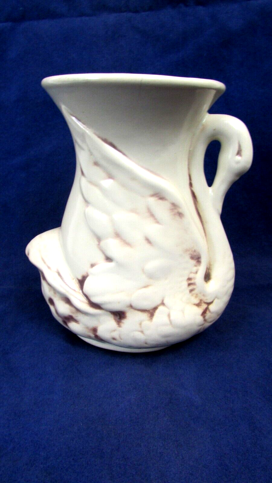Primary image for Red Wing USA #257 Art Pottery Ceramic 6 1/2” White Swan Vase 1929  ***AS IS***