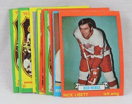 VINTAGE 1973-74 Topps Hockey Cards Lot of 11 - £7.77 GBP