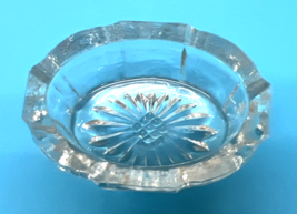 Beautiful Clear Glass Open Salt Dip Oval w Flower Bottom 2 1/4 x 1 3/4 x... - $14.36