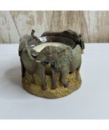 Nature&#39;s Wild Family Of Elephants Candle Holder w/ Candle Included Resin - $550.85 MXN