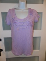 J. Crew Purple SS Scoop Neck Shirt W/Flower Applique Size S Women&#39;s EUC - £15.11 GBP