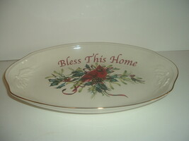 Lenox Bless This Home Winter Greetings with Cardinal Oval Dish Platter - $285.35 MXN
