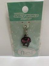 Space World Accessory Charm Character Zipper - $410.07 MXN