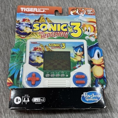 Hasbro Tiger Electronics Sonic the Hedgehog 3 Handheld LCD Video Game ...