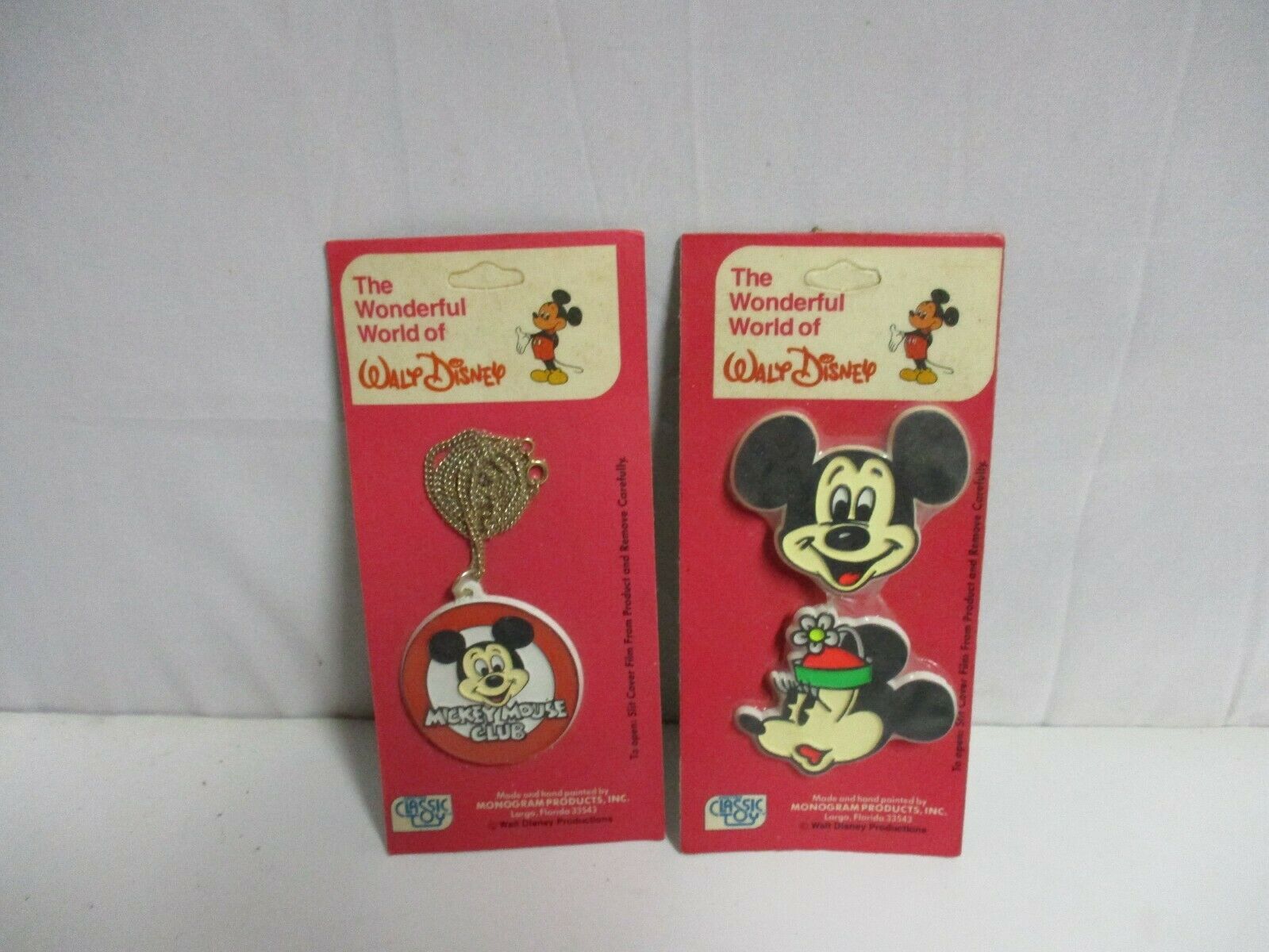 Primary image for 3 Vintage Mickey & Minnie Mouse Walt Disney World Plastic Emblems Chain