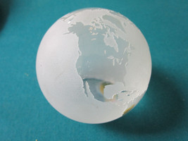 Paperweight Signed Correia By Ewelick Studio Globe Clear And Frosted 31/2 &quot; - £99.52 GBP