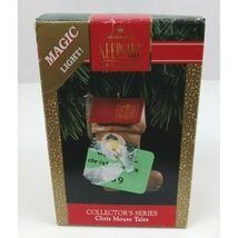 Hallmark Keepsake Magic Light Ornament Chris&#39;s Mouse Tales Boot House Bo... - $158.68 MXN