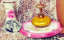 Sweet Vintage Vanity Lot of 4 - £35.55 GBP