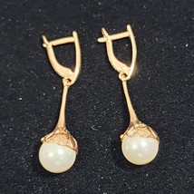 Faux Pearl 1&quot; Drop Rose Gold Tone Pierced Omega Earrings - €17,95 EUR