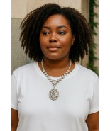 Beautiful Crystal Statement Necklace 15&quot; - $298.75 MXN