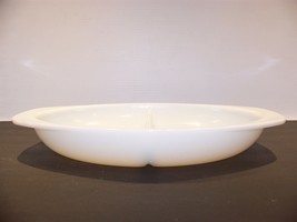 Vintage Pyrex Opal White 1.5 qt Divided - $14.39