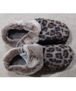 SALE》Women’s Isotoner Comfort Memory Foam Slippers》XL 9.5-10》Pebble Leopard NEW - $15.83