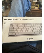Logitech MX Keys Mini for Mac Compact Wireless Keyboard (Pale Gray) 920-... - $1,366.40 MXN