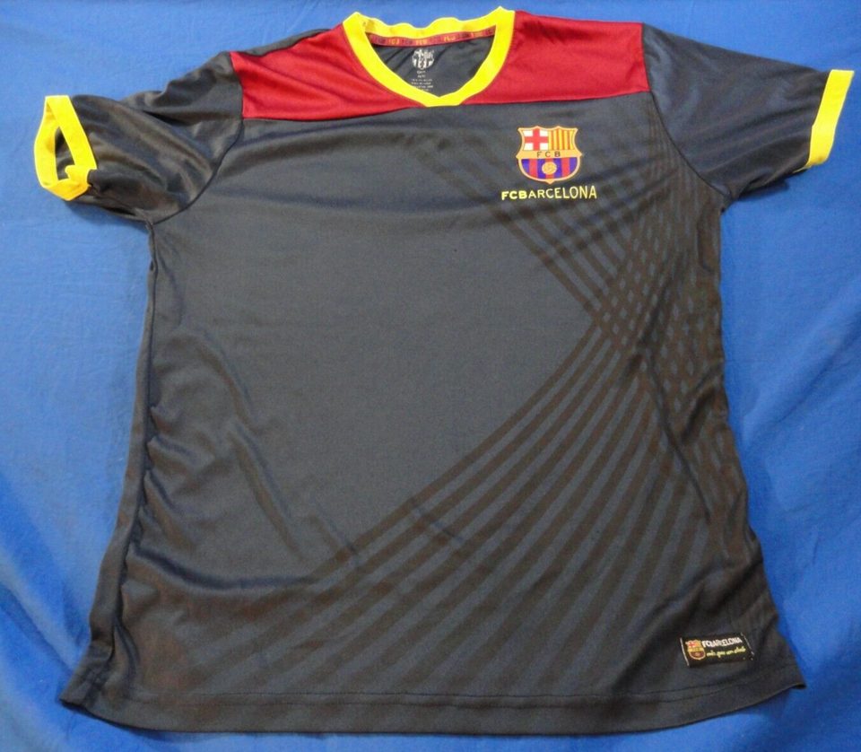 FC BARCELONA SOCCER TEAM DARK BLUE SHORT SLEEVE SPORT LIGHTWEIGHT T SHIRT M - $22.18