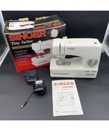 Singer Tiny Tailor TT700 Electronic Sewing Mending Machine See Video In Box - $29.03