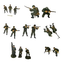 1:32 21st Century Toys Ultimate Soldier WWII German Army Infantry 16-Figure Set - £96.55 GBP