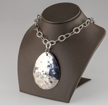 Gorgeous Sterling Silver Hammered Teardrop Pendant Necklace 18&quot; Silver Chain - £284.83 GBP