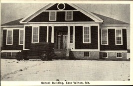 Early 1920&#39;s -East Wilton Maine -School Building -B&amp;W Vintage Rppc POSTCARD-BK39 - £3.15 GBP