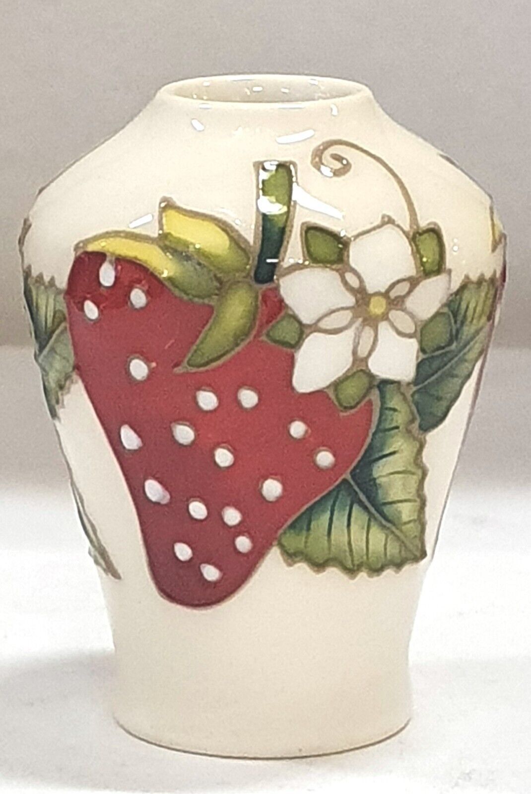 Moorcroft Pottery - SUMMERS TREAT 576/2 Vase - Miniature - height 5 cm - $179.27