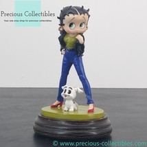 Extremely rare! Betty Boop with Pugsley statue. Character Collectibles. - $294.34 CAD