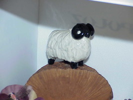 Tom Mackie Spaghetti Ram Sheep 4&quot; Figurine Sculpture Signed Vintage - £39.21 GBP