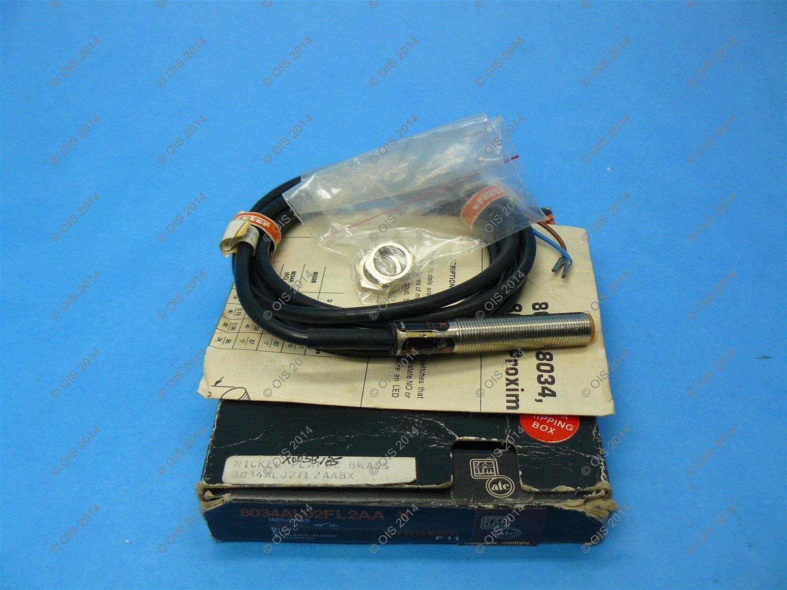 Efector 8034AL02FL2AABX Proximity Switch 12 mm 2 Wire N.O. 90-250VAC New - $24.99