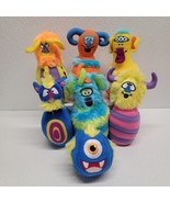 Melissa &amp; Doug Monster Bowling Fluffy Plush Monsters Soft Toy 6 Pins 1 Ball - $272.23 MXN