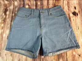 Vintage Levi&#39;s Womens Size 10 Blue Mid Rise Jean Denim Shorts 29x5 - $28.49