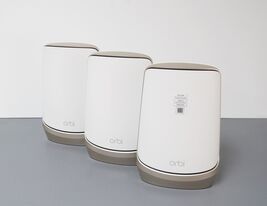 NETGEAR Orbi RBKE963 Quad-Band AXE11000 Wi-Fi 6E Mesh System - White image 2