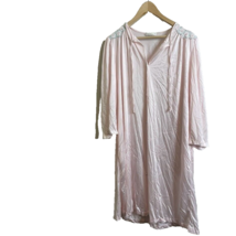 Miss Elaine Robe Size Medium Vintage Pink Embroidered Neck 3/4 Sleeve Button Up - £13.85 GBP