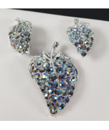 Vintage Blue AB Crystal Rhinestone Strawberry Brooch And Clip On Earring... - $1,032.57 MXN