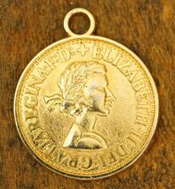 Vintage Costume Jewelry Coin Elizabeth II Gold Tone Metal Necklace Pendant - $9.89