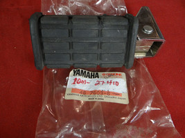 Yamaha LR Foot Rest, NOS XV500 XJ1100, 10M-27430-00-00 - £19.97 GBP