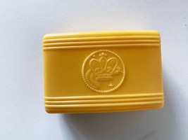 Travel Soap Case Holder Vintage Mid Century Admiration Mustard Yellow Plastic - £15.47 GBP