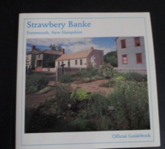 STRAWBERRY BANKE PORTSMOUTH NEW HAMPSHIRE 1997 PAPERBACK GUIDEBOOK 3 PAM... - $6.44