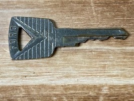 Vintage FORD Auto Car Key - Classic Art Deco Design Automotive Car Colle... - $101.58 MXN