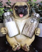 Adorable Hugging Pug Dog Decorative Glass Salt Pepper Shakers Holder Fig... - €23,09 EUR