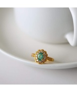 Emerald Gemstone Flower Ring - Real Emerald - $122.99