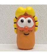 1998 Big Idea Veggie Tales Squeeze Squeaky Toy 4&quot; Laura Carrot - $361.84 MXN