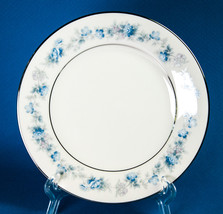 Noritake Splendor 6-3/8" Bread Plate # 7235 New Condition Ivory China - €4,30 EUR Noritake Splendor 6-3/8" Bread Plate # 7235 New Condition Ivory China - €4,30 EUR