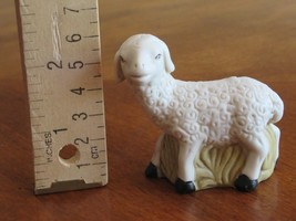 Coyne&#39;s Company Come &amp; Behold Him Nativity Set Replacement Sheep Lamb 2.... - $195.35 MXN
