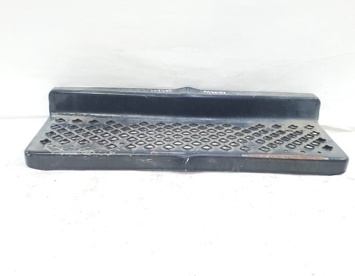 2008 GMC C5500 OEM Left Exterior Step  - $495.00