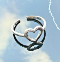 925 STERLING SILVER HEART TOE ADJUSTABLE RING SIZE APPROX. 3 - $342.91 MXN