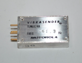 Motorola Radio TLN6824A Vibrasender 141.3 Hz - £11.67 GBP