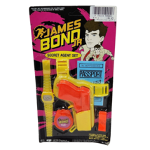 VINTAGE 1992 JAMES BOND JR SECRET AGENT SET BADGE WATCH PASSPORT NEW IN ... - $23.75