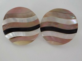 She Shells Inlaid Shells Round Post Earrings Cocoa Color Fashion Jewelry Hawaii - £15.17 GBP